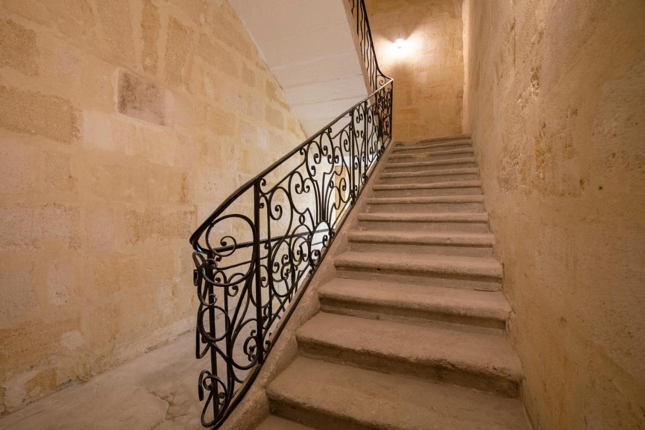 Le Refuge Du Sorcier - Enigme & Magie - Libourne Apartment ภายนอก รูปภาพ